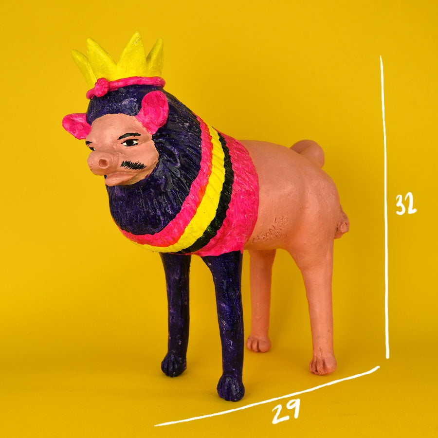 Bestia coronada Soteno